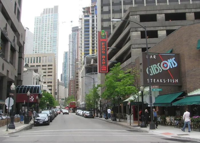 Gold Coast Mag Mile Location #2 * Chicago