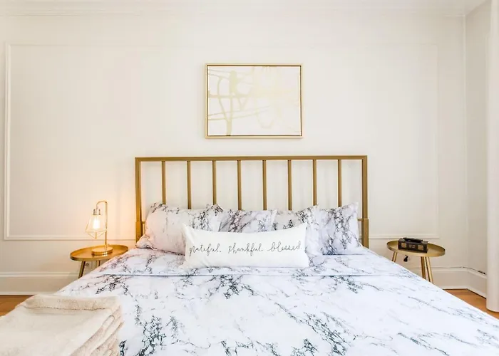 Gold Coast Mag Mile Location #2 Apartment